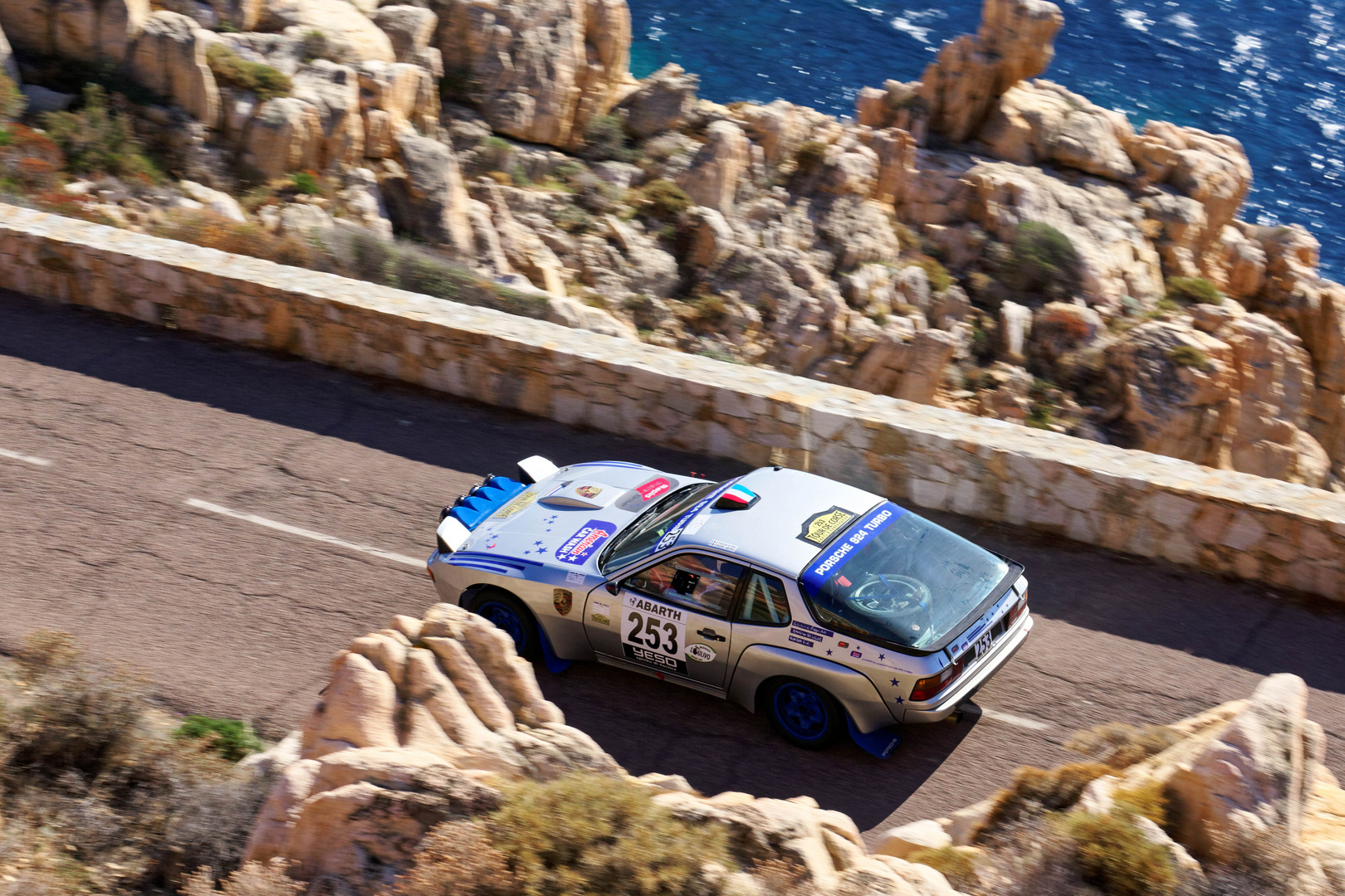 Porsche 924 Turbo bei der Tour de Corse