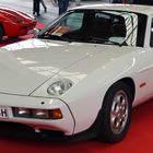 Porsche 928