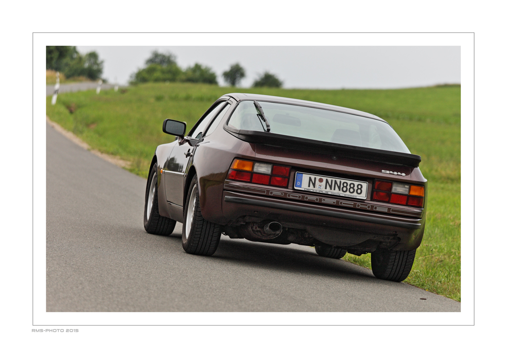 Porsche 944