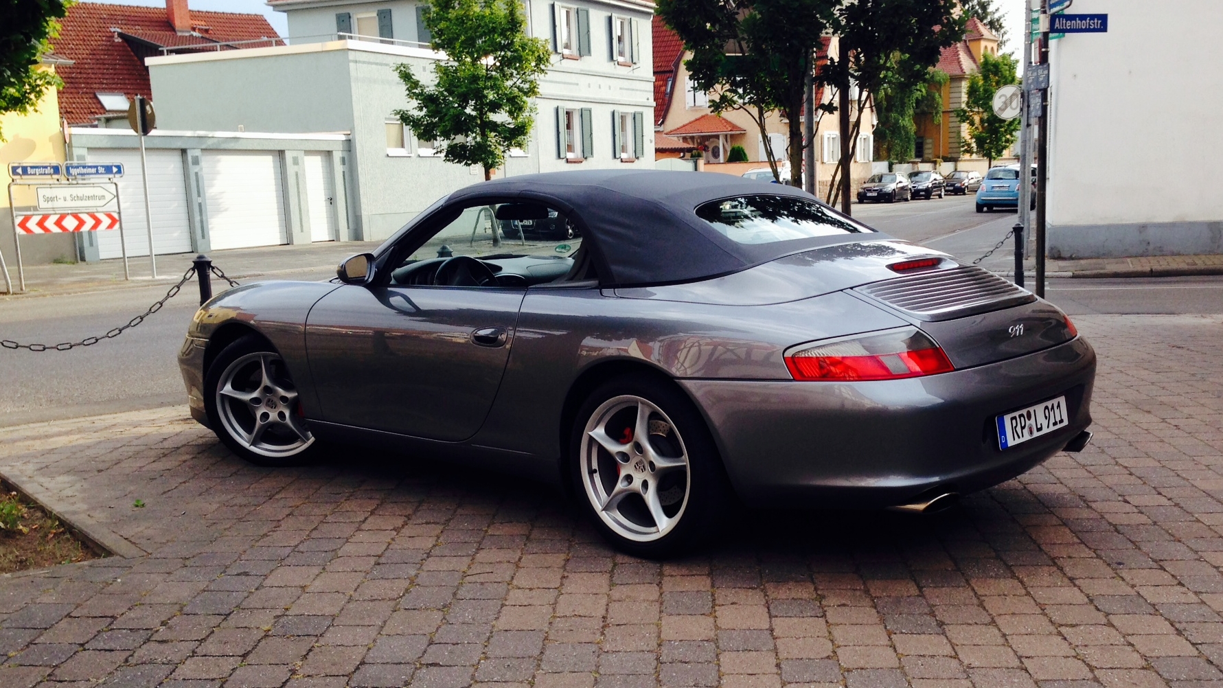 Porsche 996 001