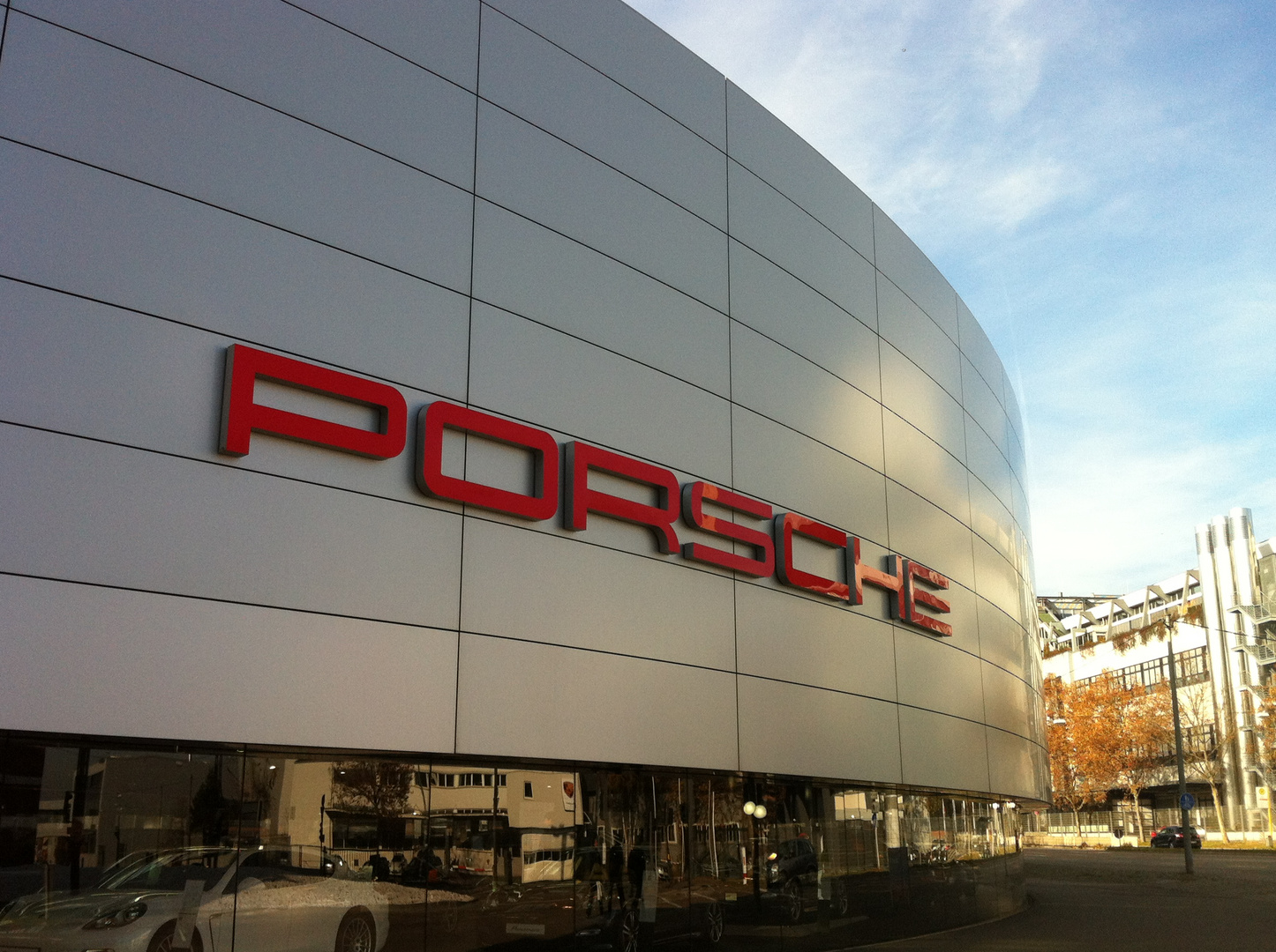 Porsche Autohaus in Stuttgart.