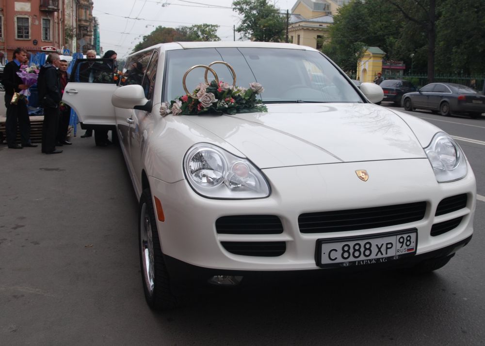 Porsche Cayenne Stretch