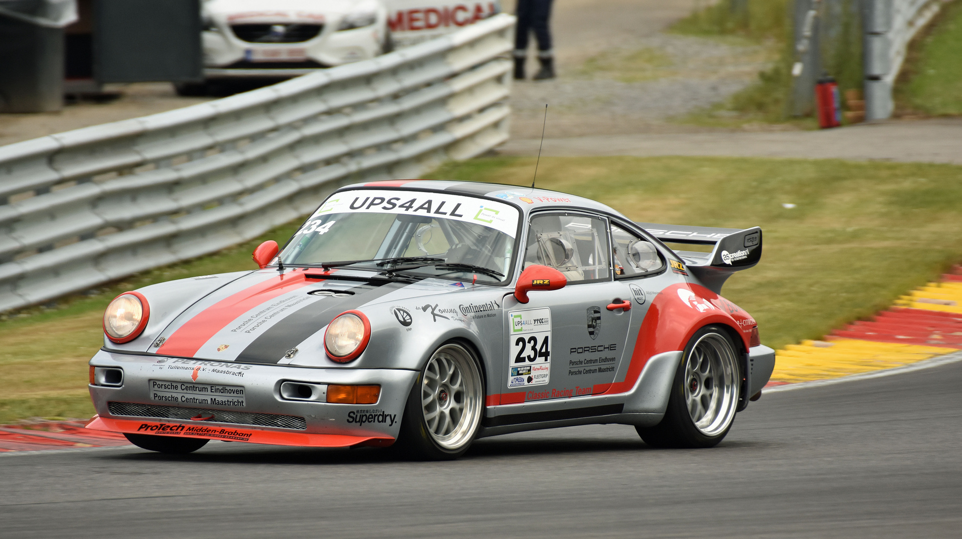 Porsche-Centrum Eindhoven/Maastricht