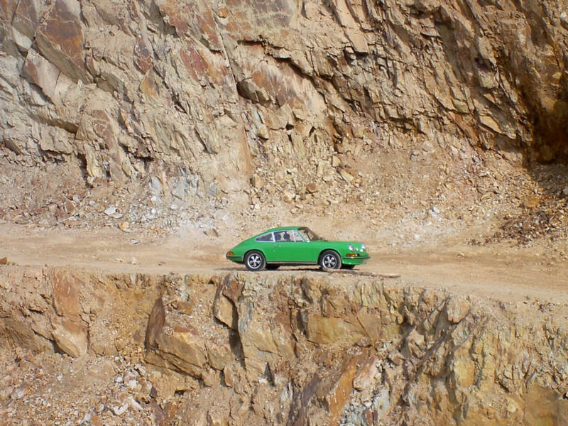 Porsche im Bergwerk