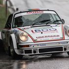 Porsche im Regen