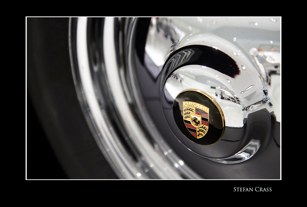 Porsche in Chrom und Gold