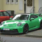 Porsche in green ...