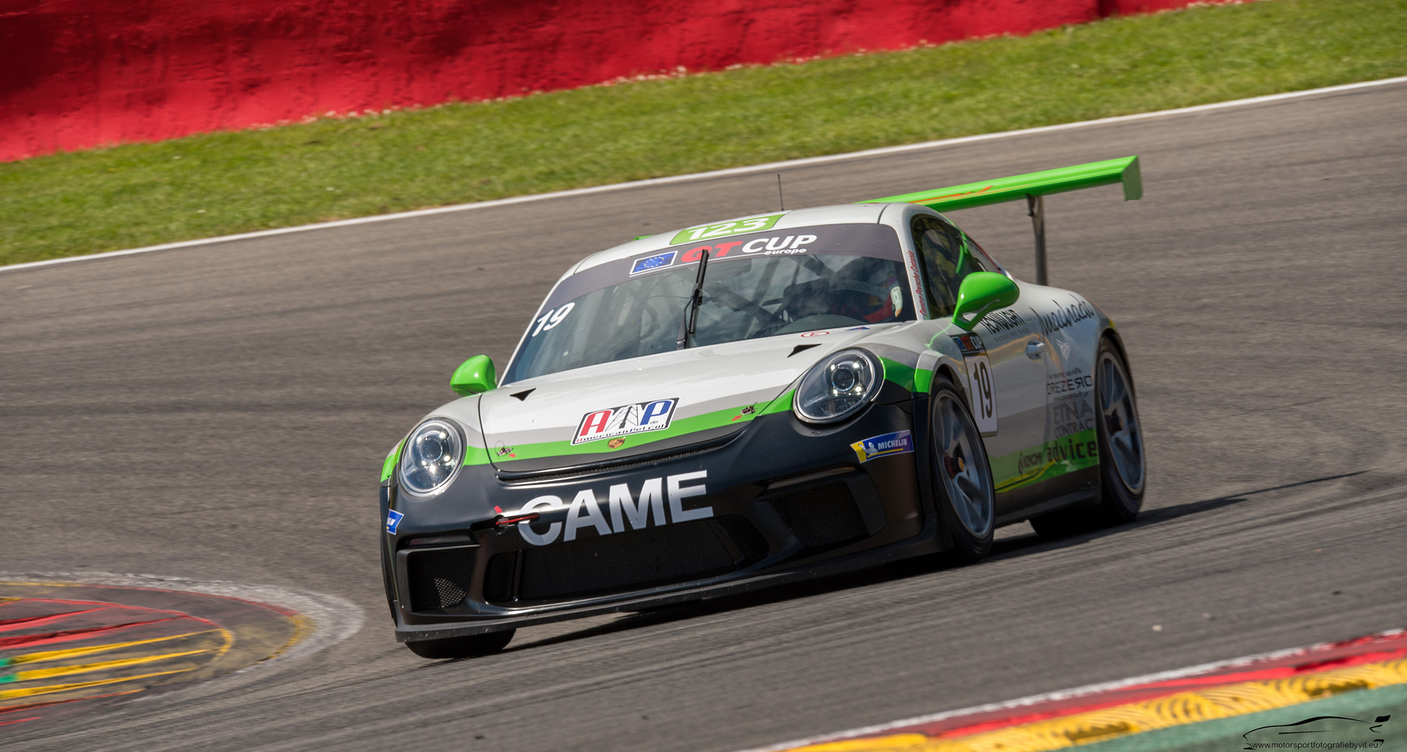 Porsche in Track-Racing Season 2019 Part 24