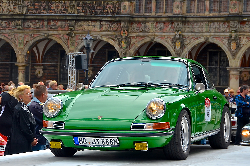 Porsche Legenden auf dem Bremer Marktplatz