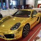 Porsche mit Goldfolie als Unikat