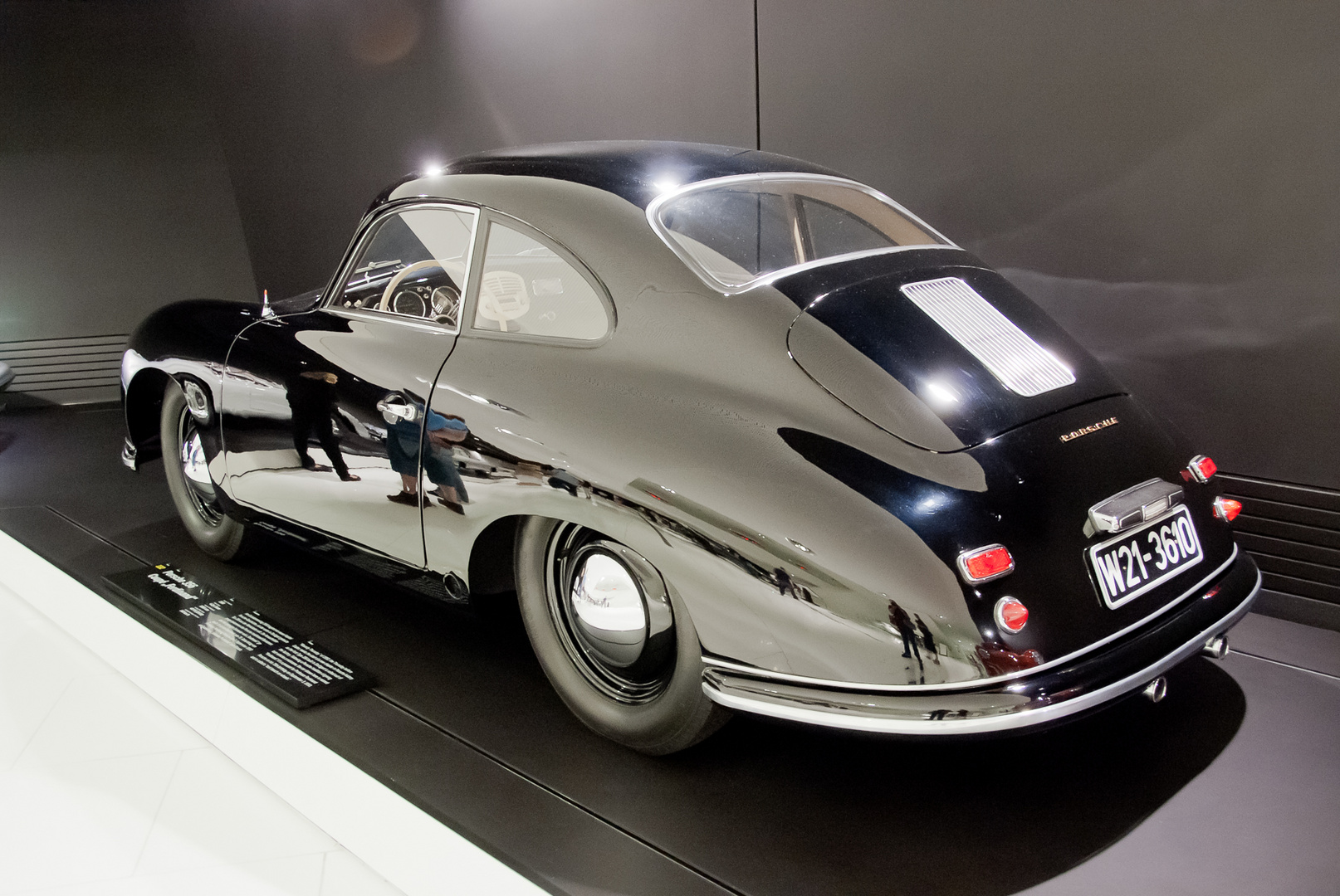 Porsche - Museum - 1950er Porsche 356 