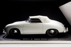 Porsche - Museum - Porsche 356 Speedster