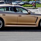 - Porsche Panamera -