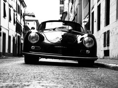 Porsche..... una bella macchina