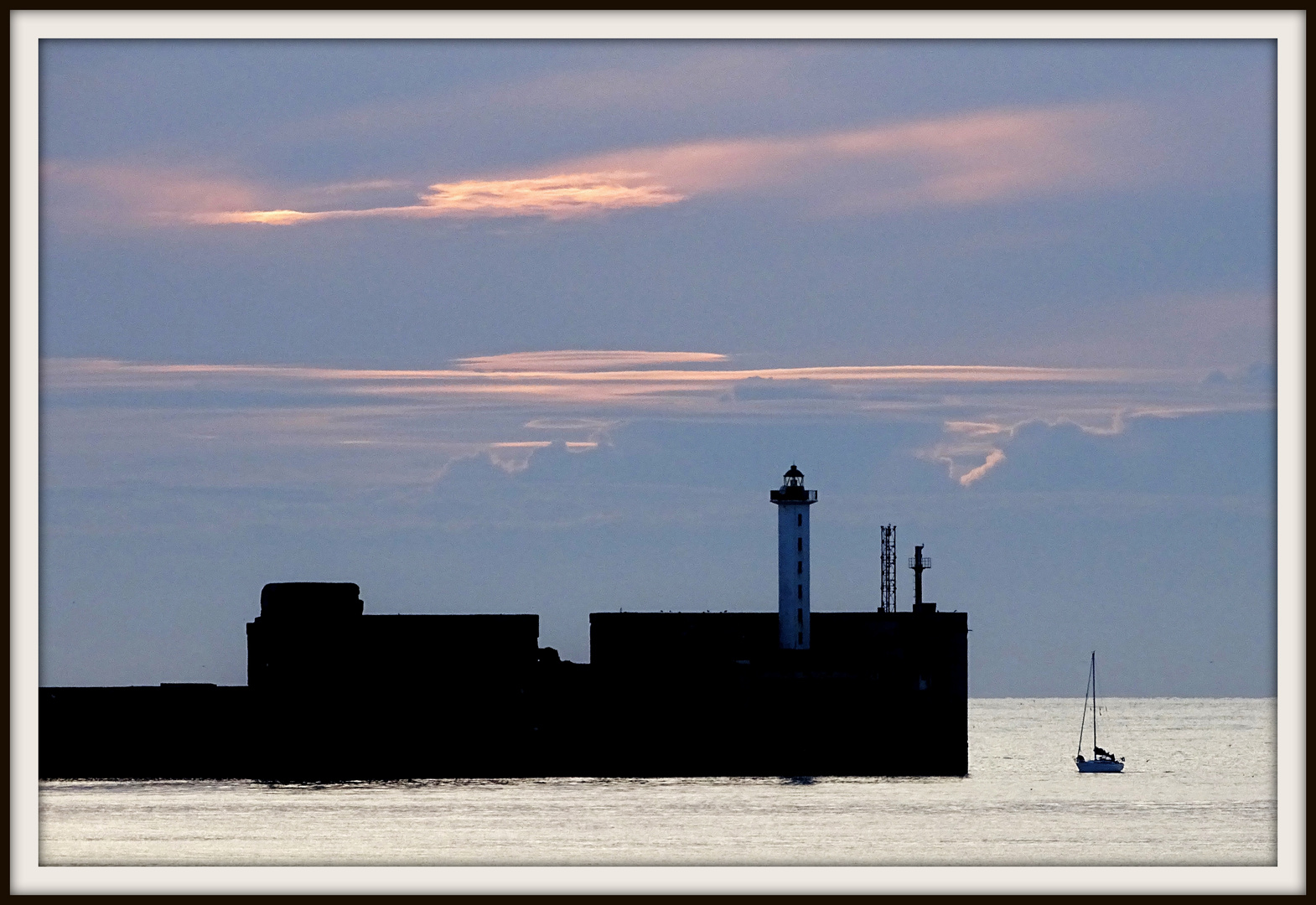 Port au coucher du soleil