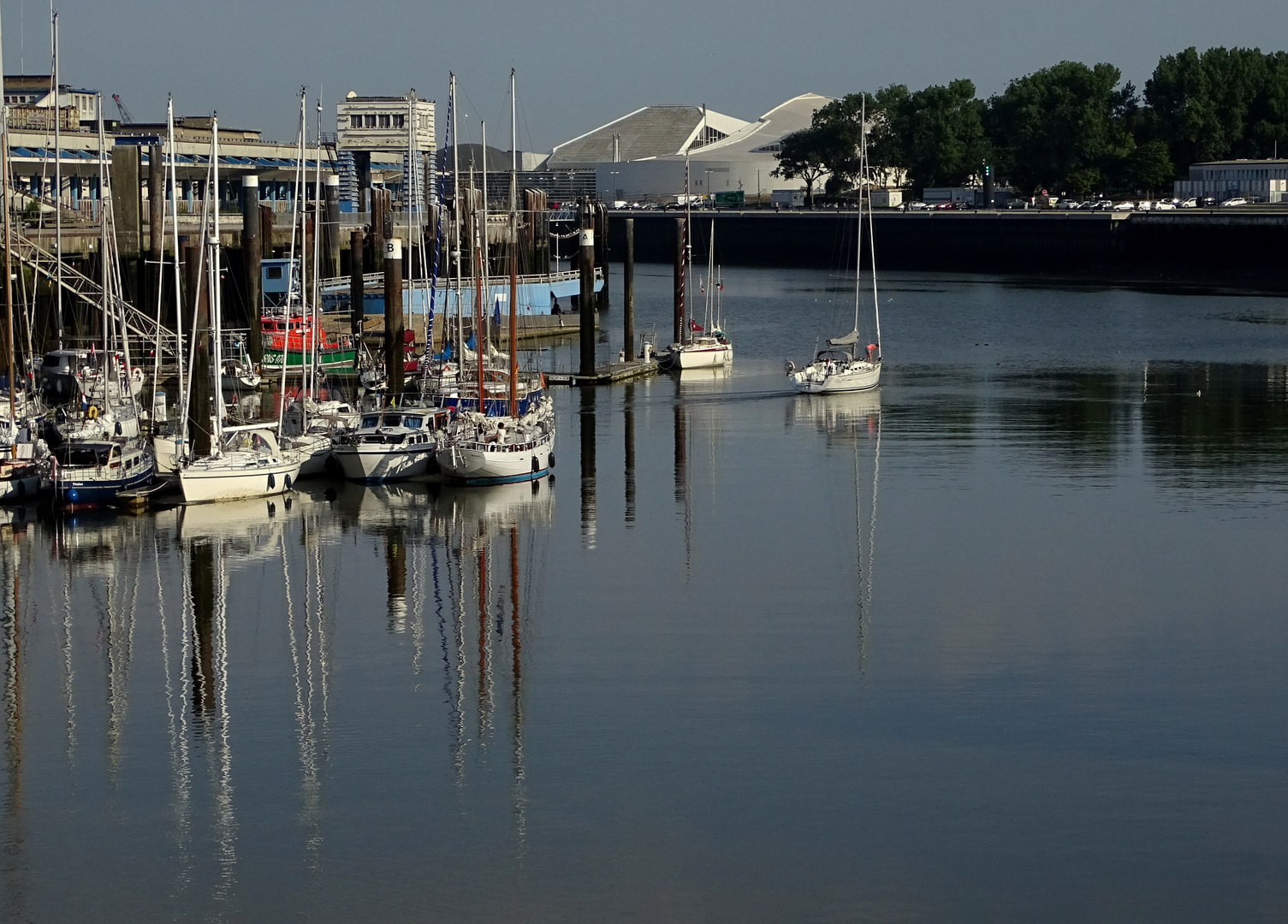 Port au matin calme