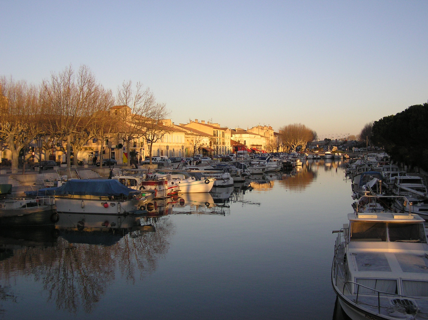 Port canal de Beaucaire