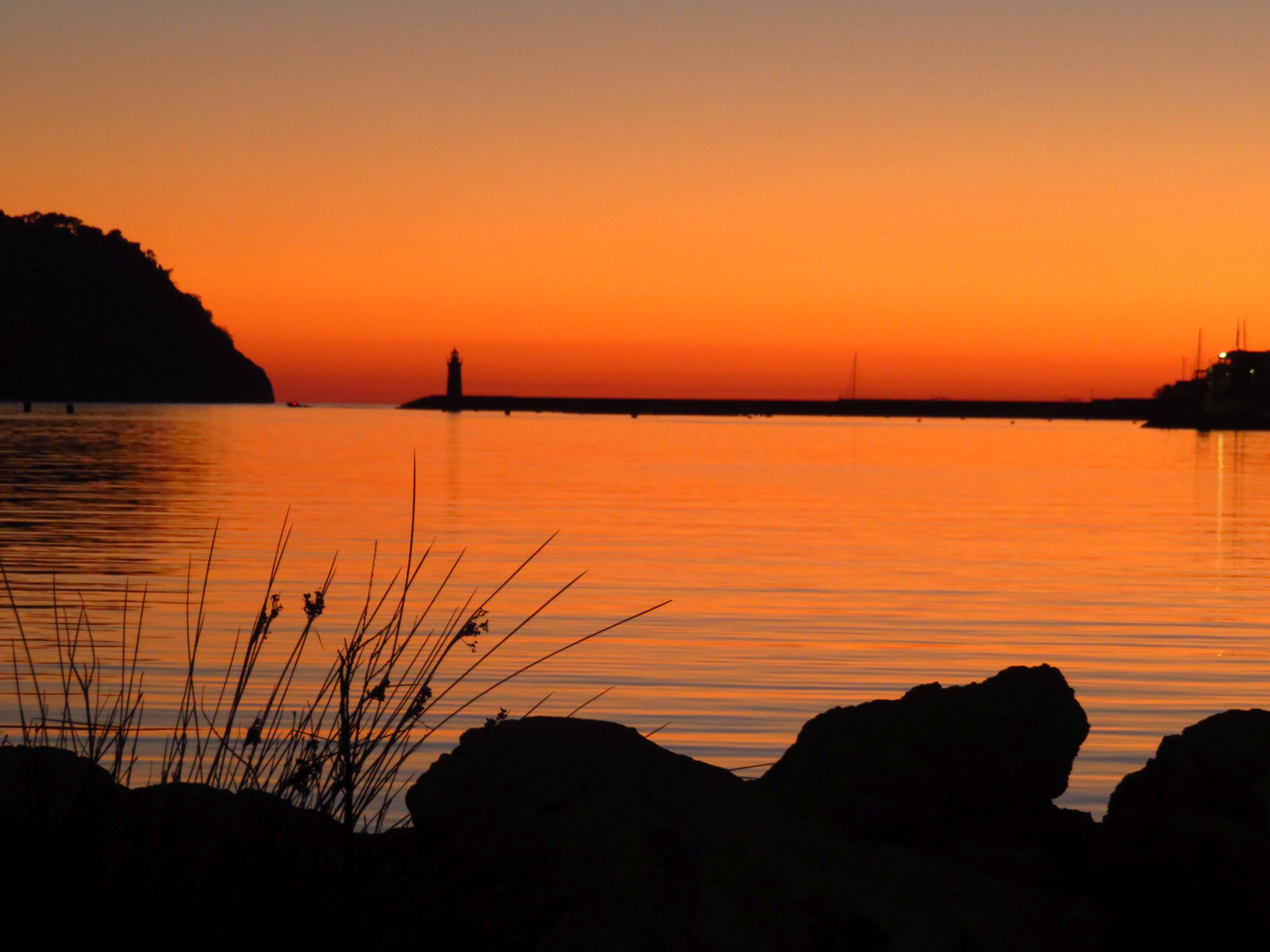 Port d'Andratx abends im Februar