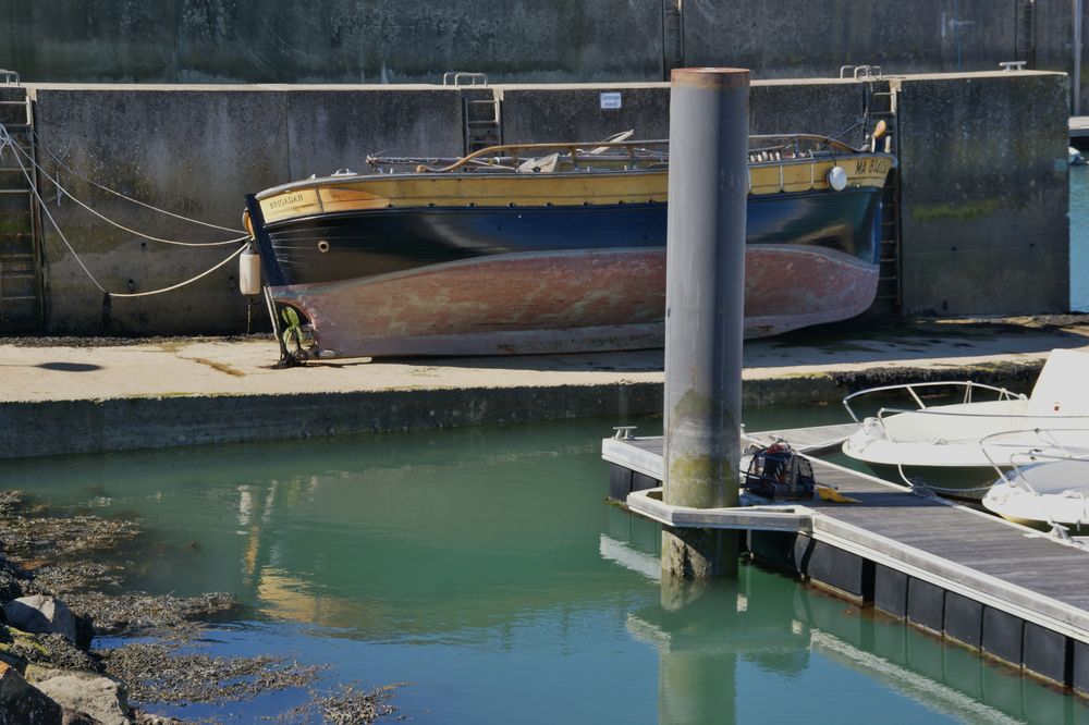 PORT DE BOURGENAY à TALMONT ST. HILAIRE (Vendée) - France - Juillet 2011