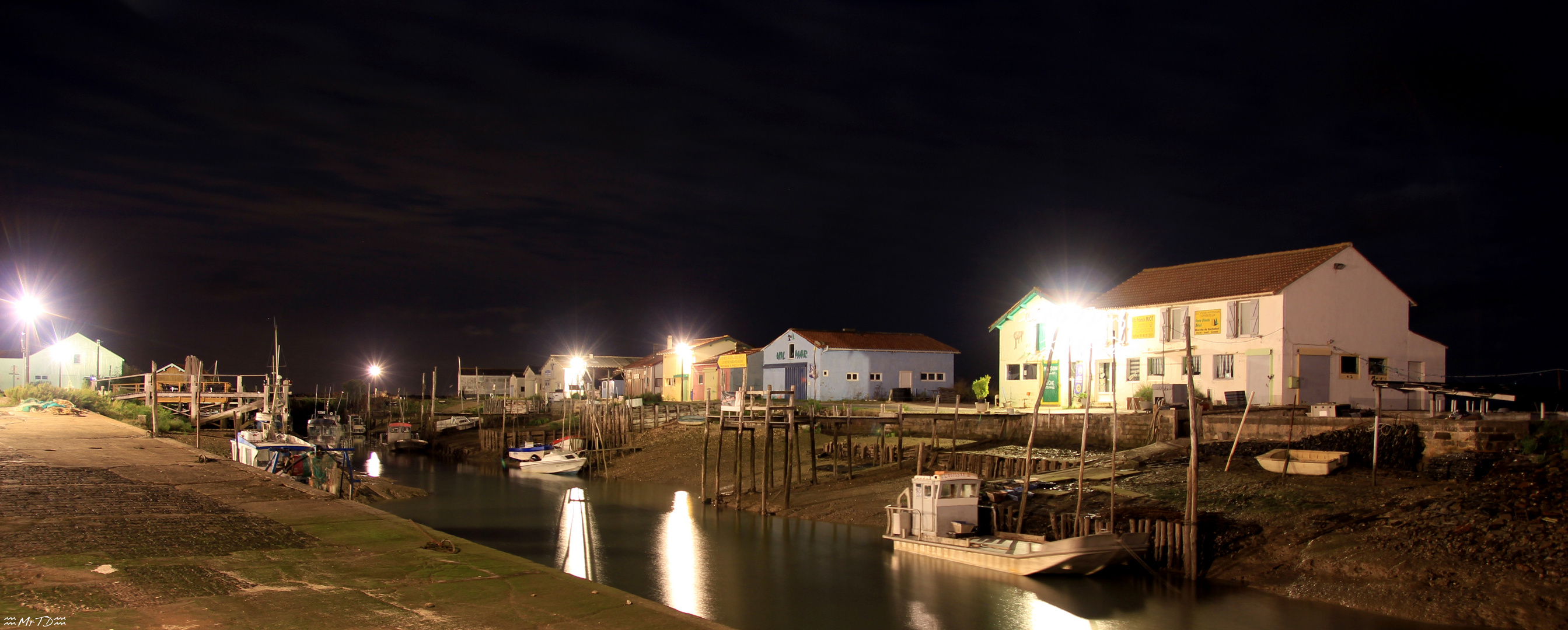 Port de La Cayenne de nuit