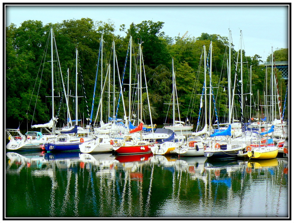 PORT DE PLAISANCE - 2 -