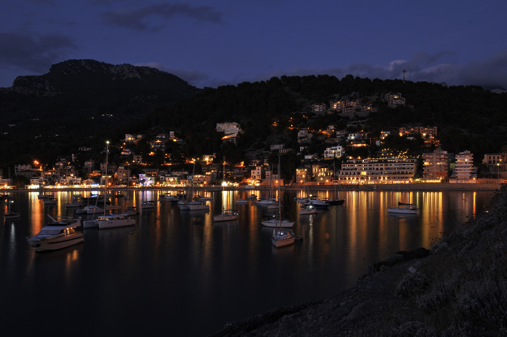 Port de Soller bei Nacht