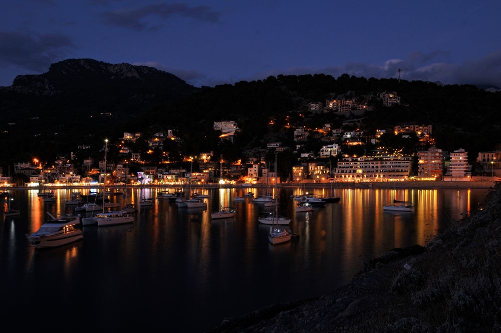 Port de Soller bei Nacht