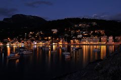 Port de Soller bei Nacht