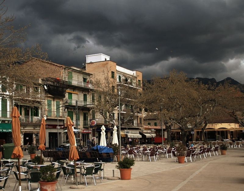 Port de Sóller kurz vor dem Gewitter 1 /