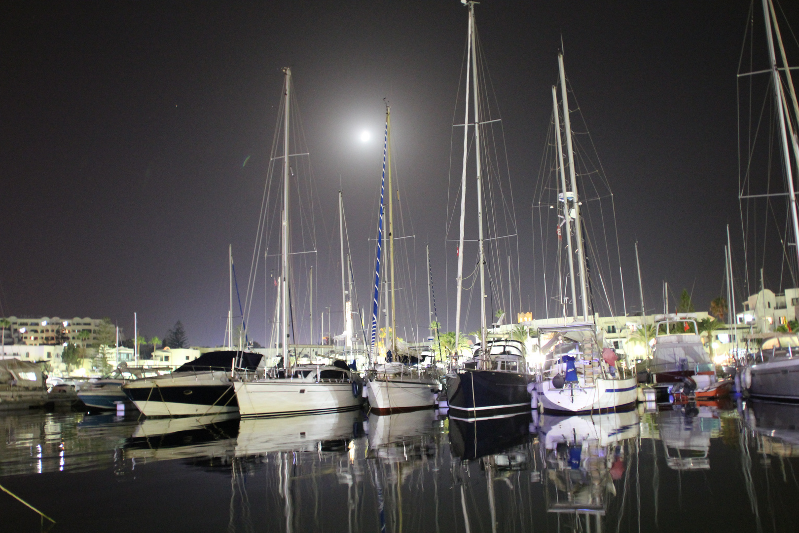 Port El Kantaoui bei Nacht