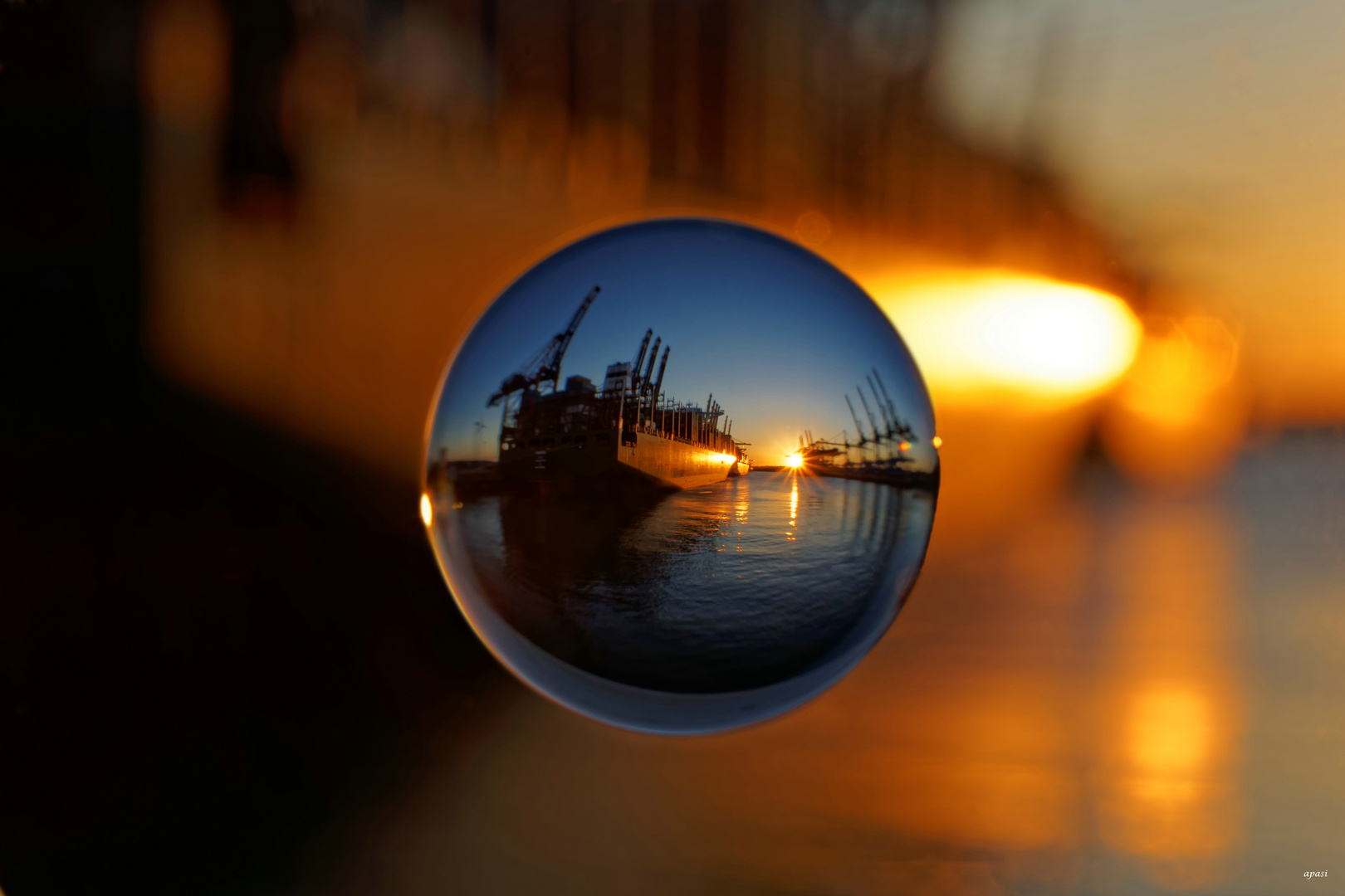 Port in the Sphere