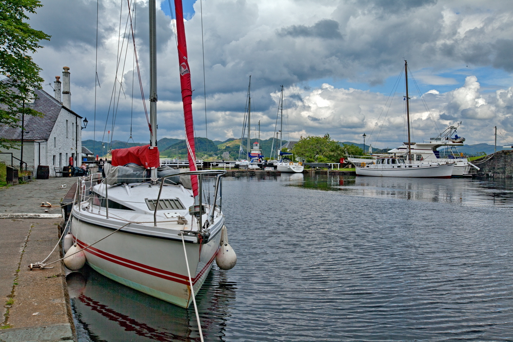 - Port off Crinan -