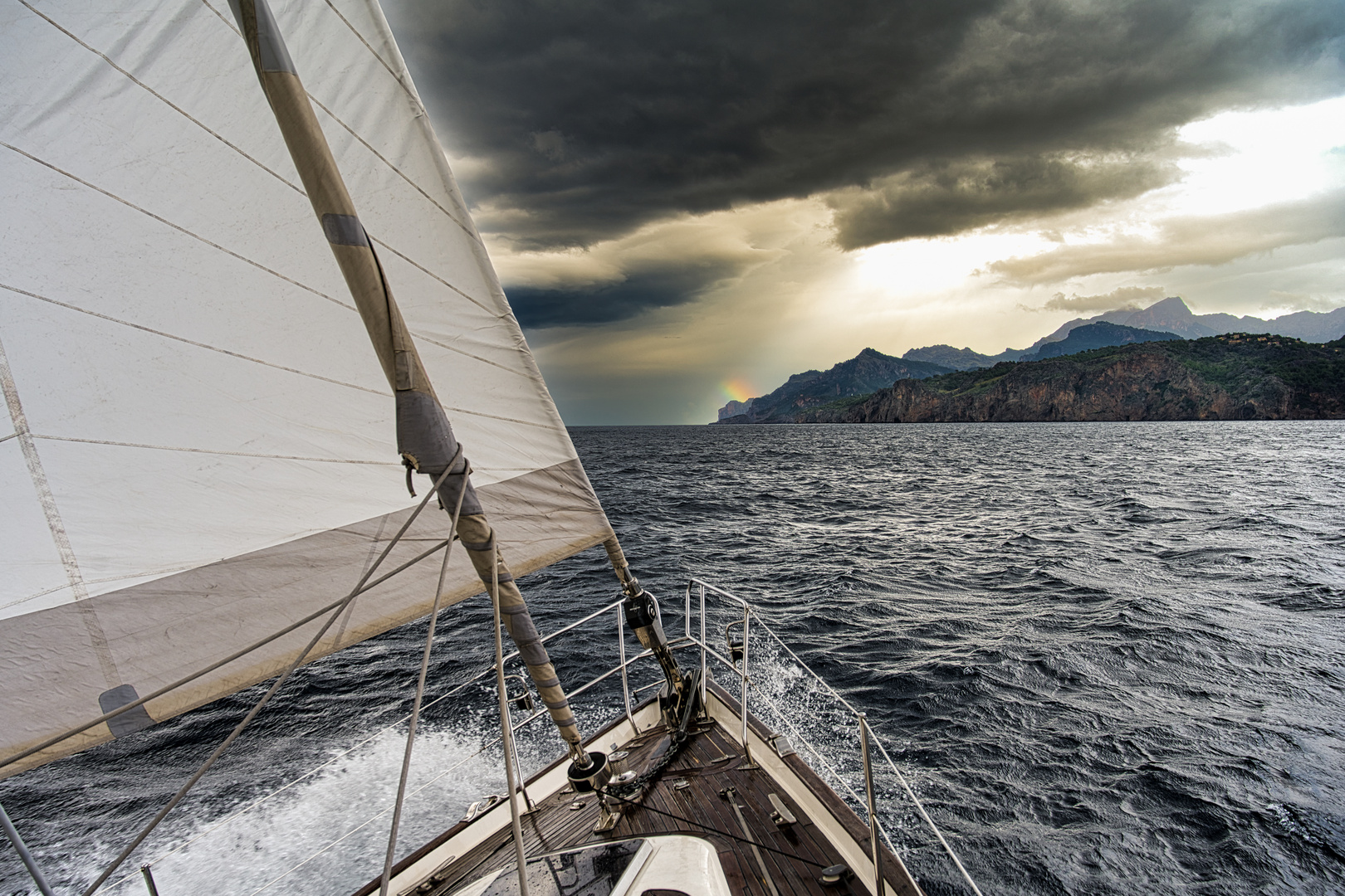 Port Soller Anfahrt im Regen