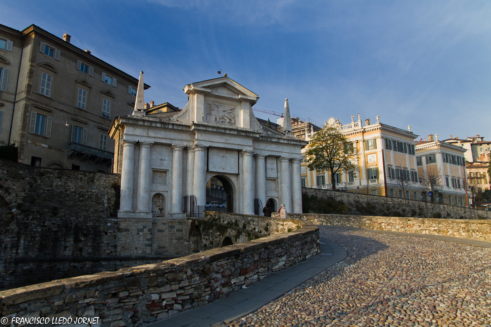 PORTA DE SAN GIACOMO. BÉRGAMO.