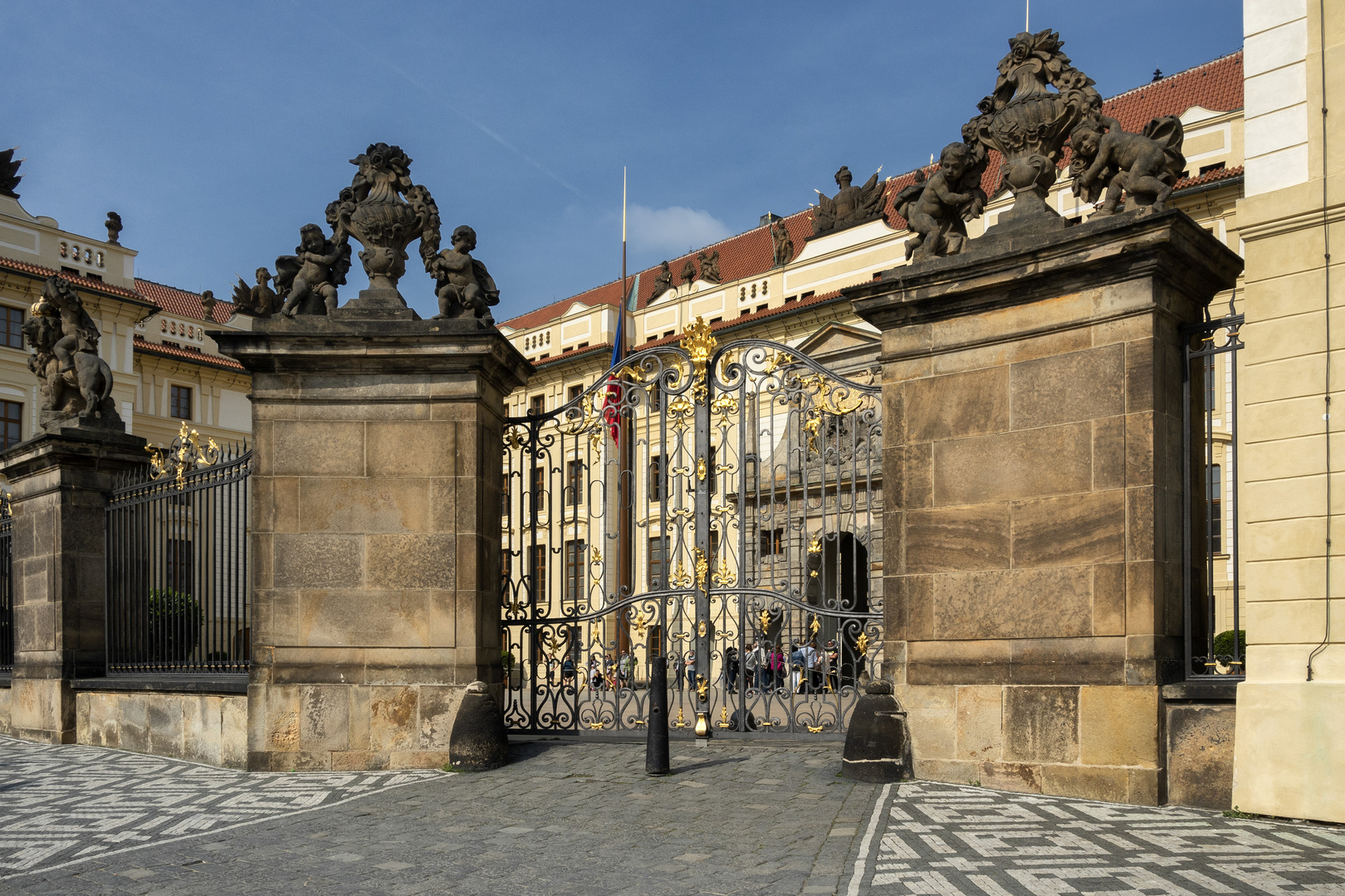 Porta di Mattia, Castello di Praga