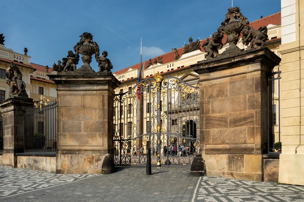 Porta di Mattia, Castello di Praga