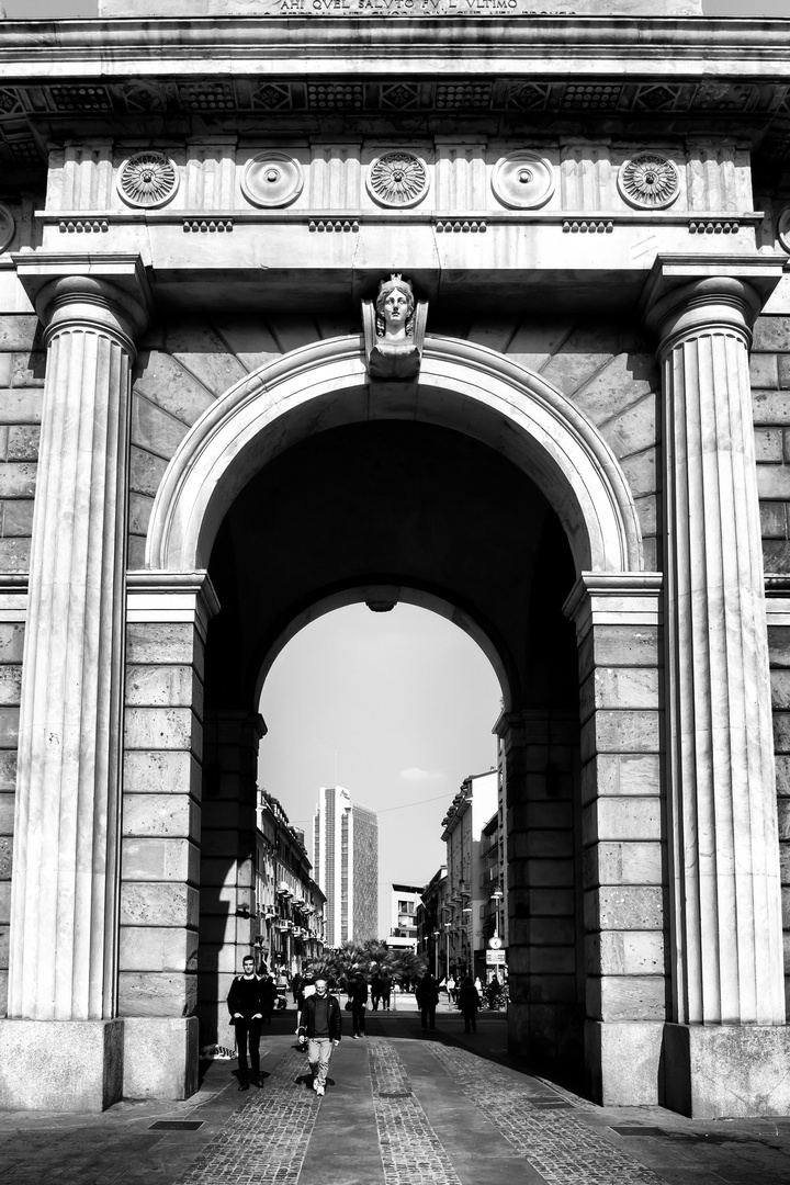 Porta Garibaldi, Milano