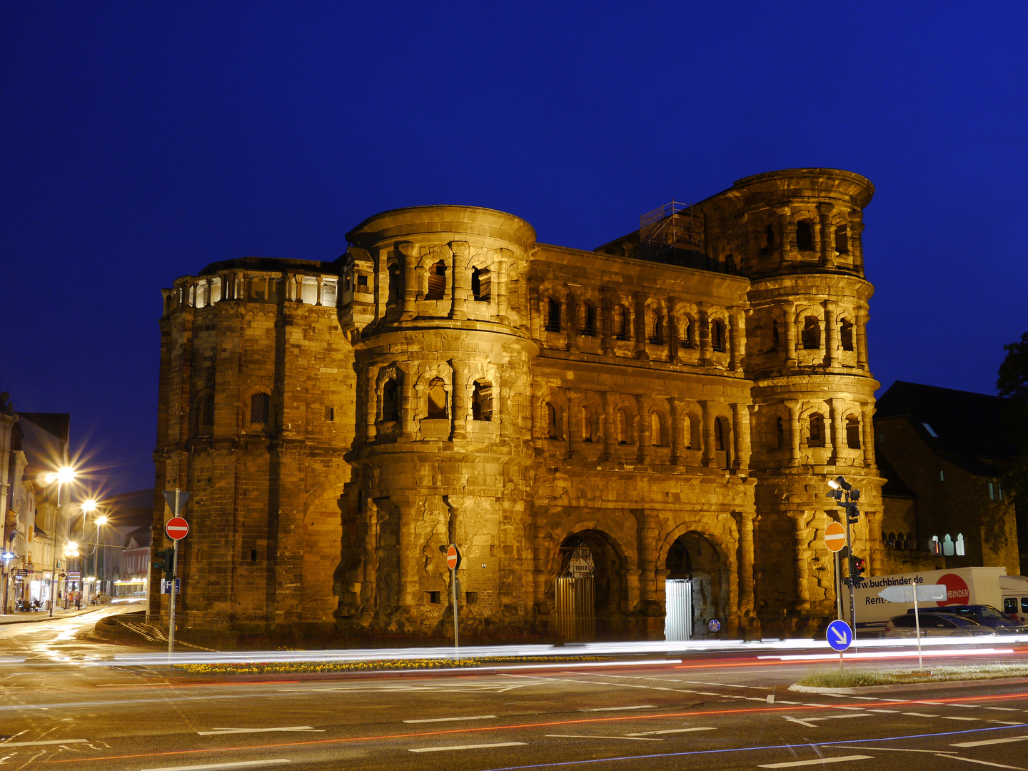 Porta Nigra bei Nacht