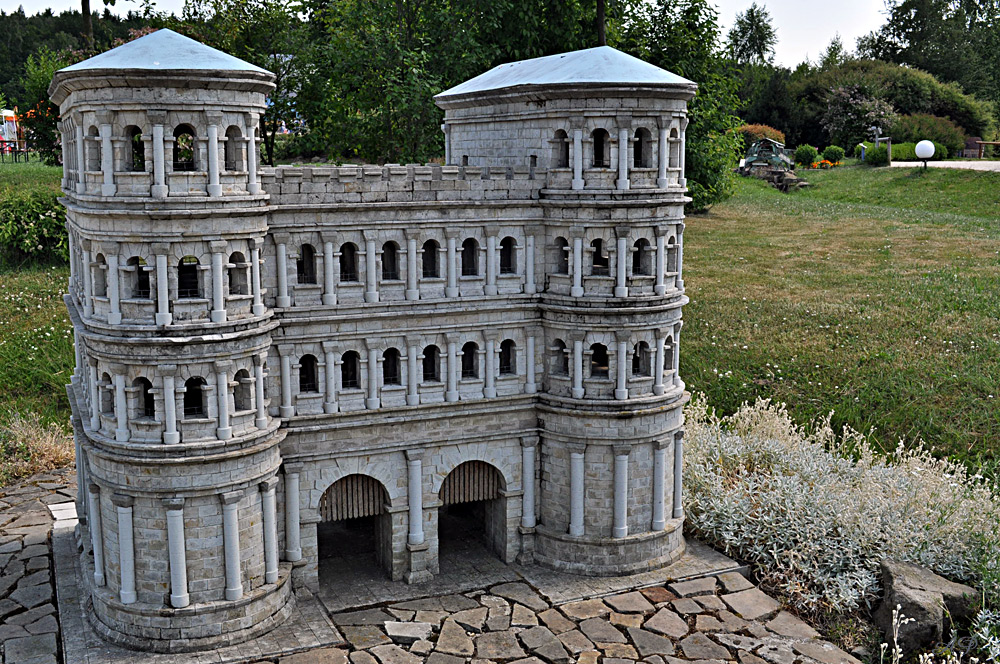 Porta Nigra