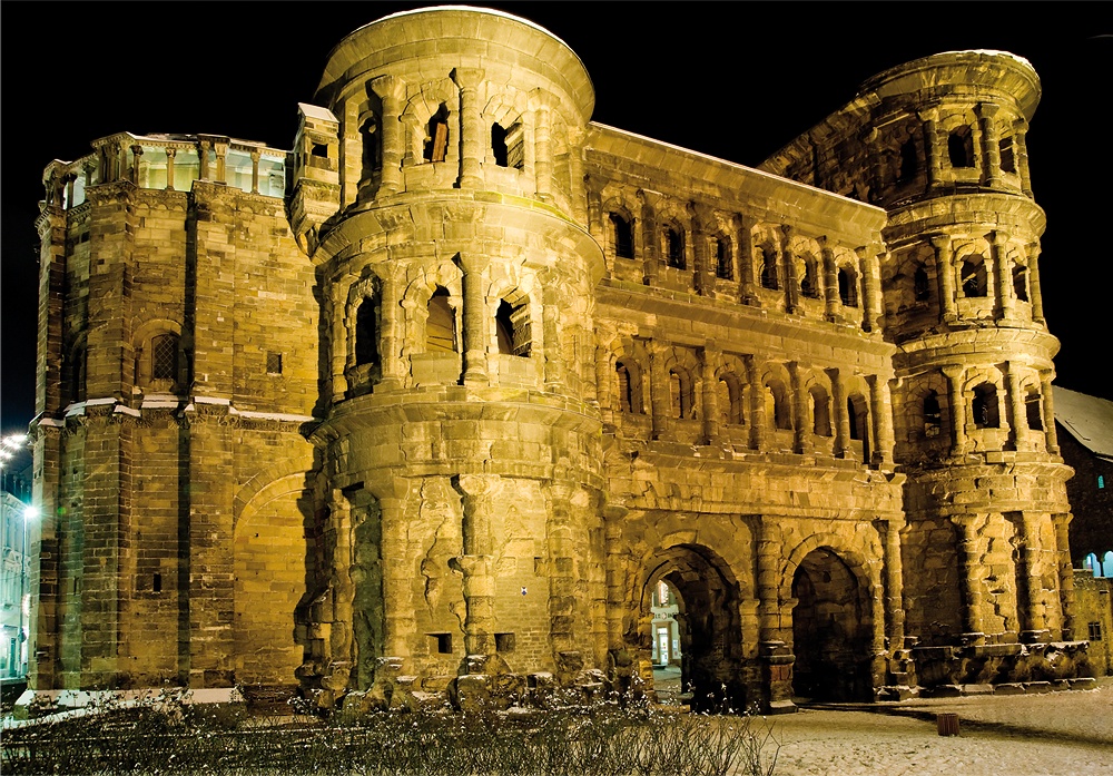 Porta Nigra im Schnee