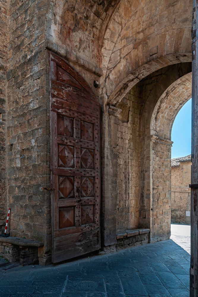 Porta San Francesco Foto & Bild urlaub, street, dokumentation Bilder
