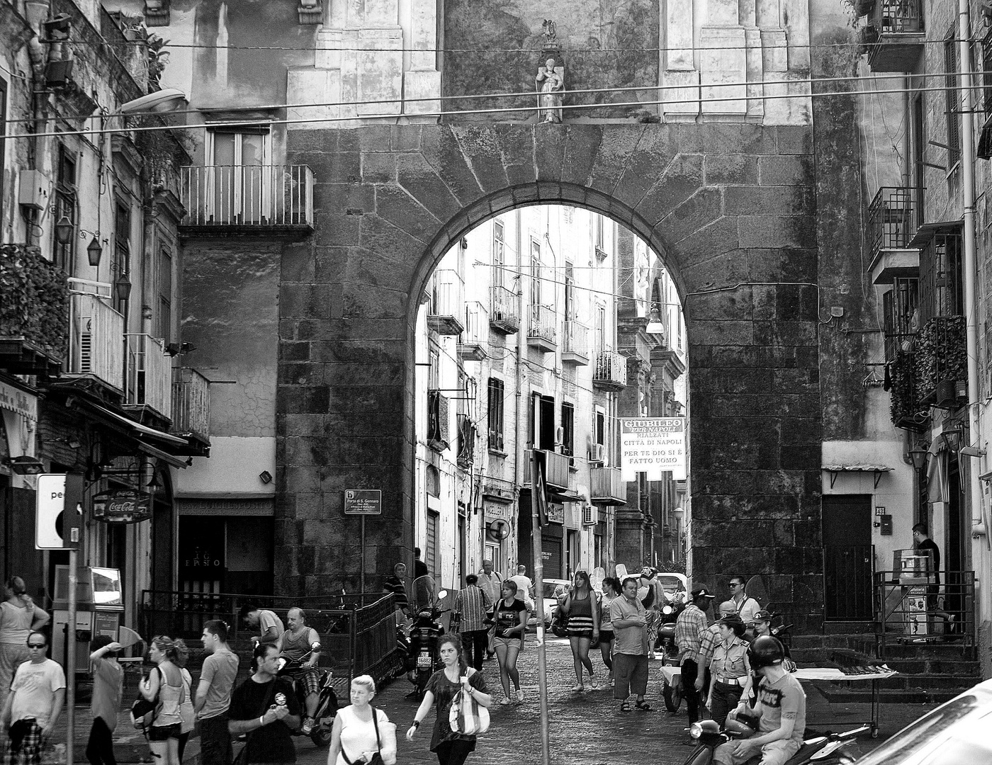 Porta S.Gennaro