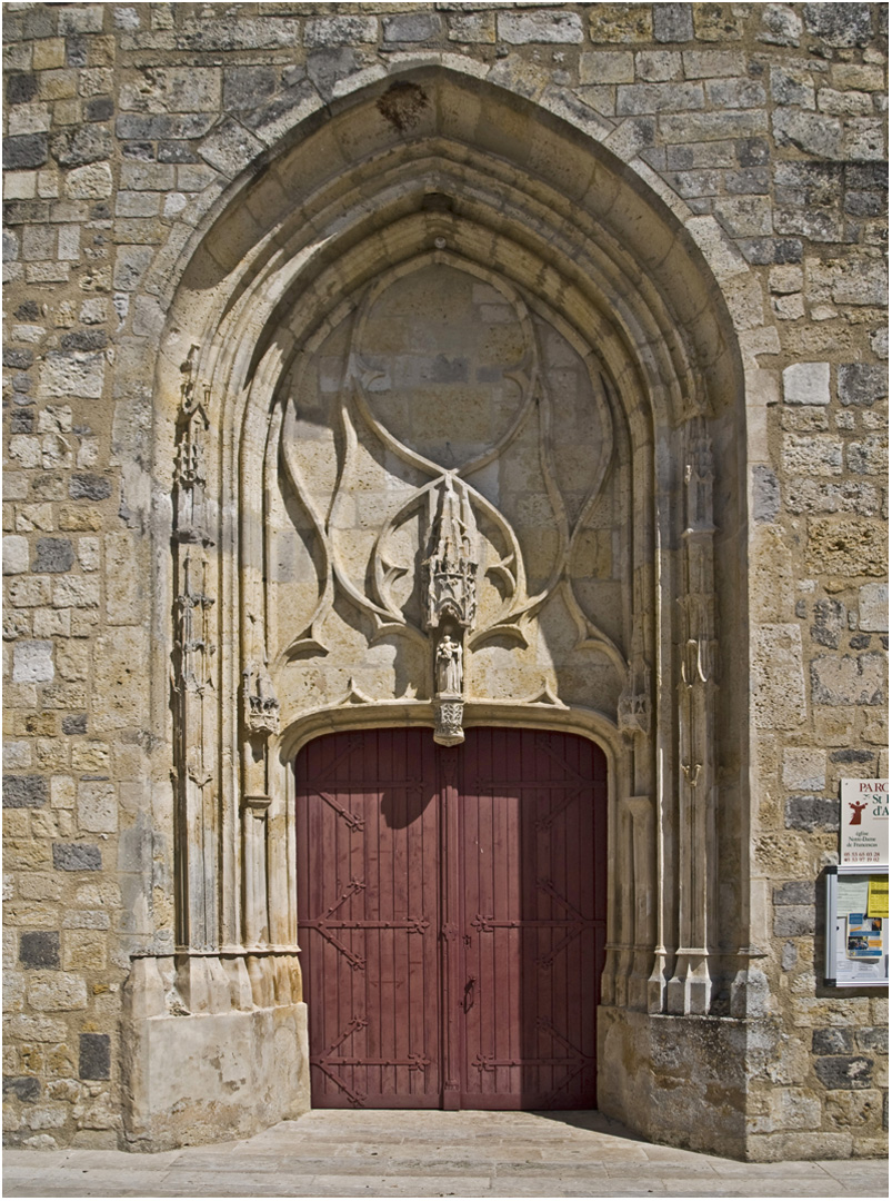 Portail (XIVème) de l’Eglise Notre-Dame de Francescas   --  Lot-et-Garonne