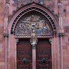 Portal der Basilika St. Valentin in Kiedrich