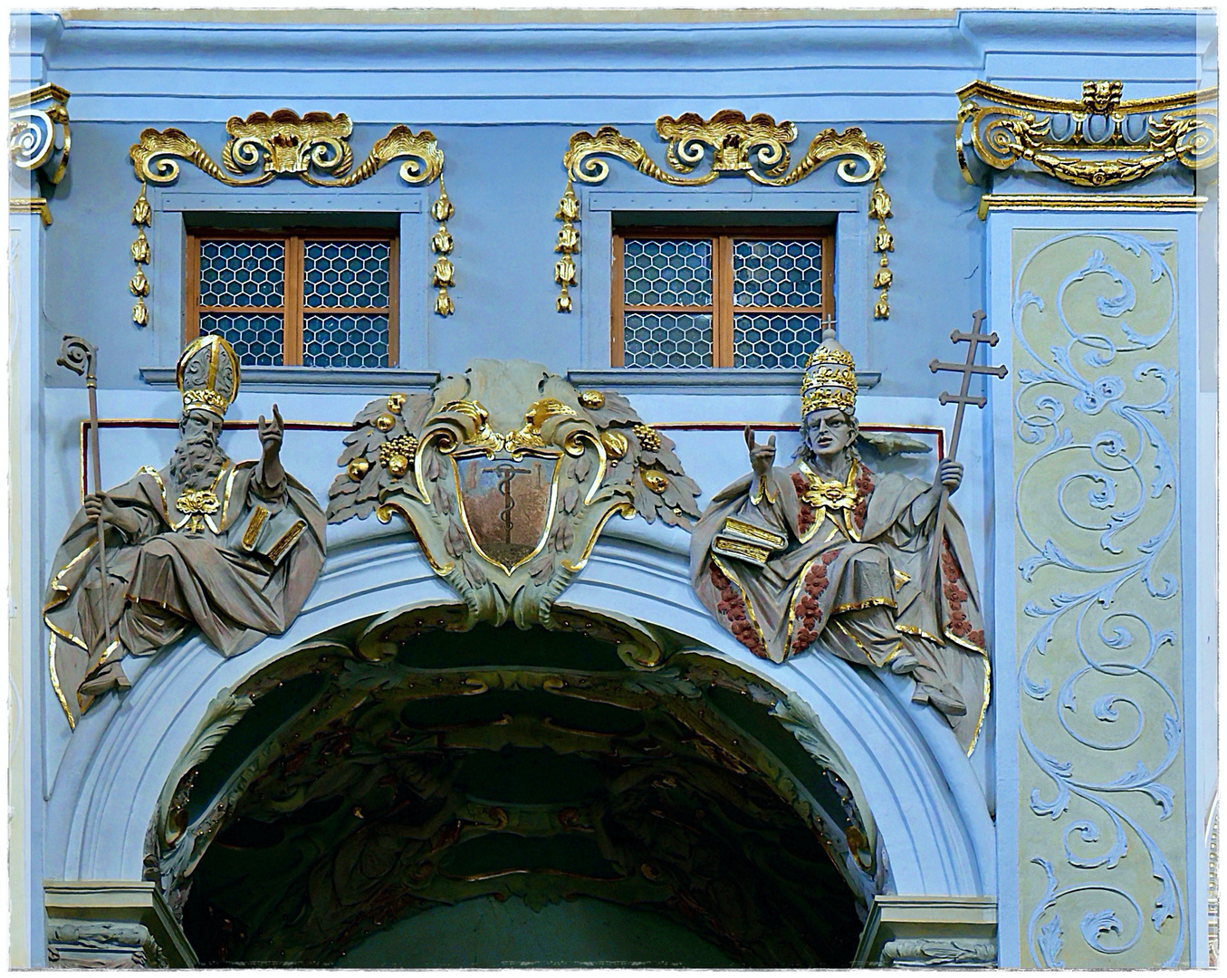Portal des Nikolaus-Doms in Tyrnau