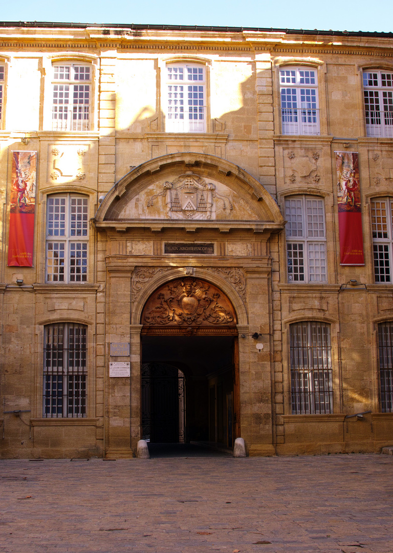 Portal in Aix-en-Provence