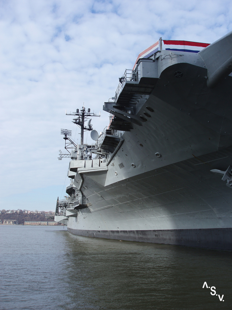 PORTAVIONES INTREPID - MUSEO (NUEVA YORK)