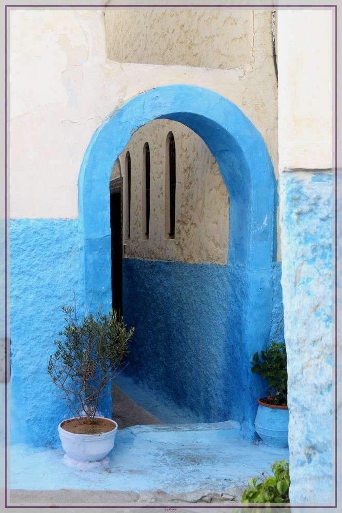 porte bleue