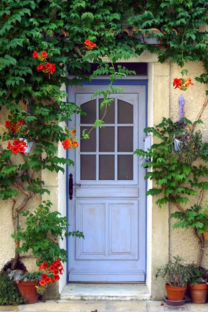 Porte bleue