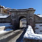 ..Porte D' Embrun à Briançon...bas de la vieille ville...